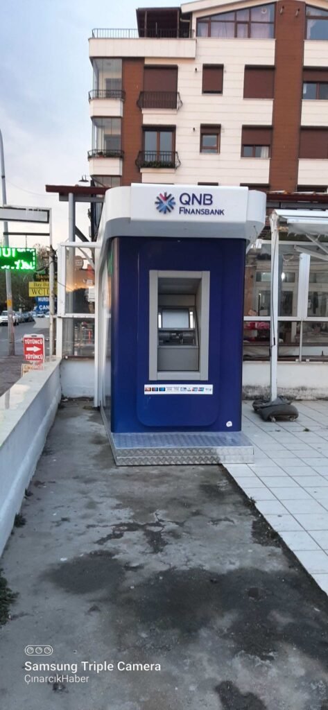 Nihayet; Çınarcık ta, Farklı bir Noktaya Bankamatik Geldi.