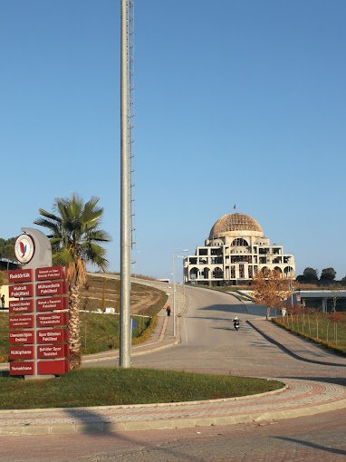 Yalova Üniversitesi Kampüsüne Muhteşem Cami !