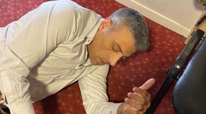 Yenilik P. Genel Başkanı Öztürk Yılmaz’a Ofisinde Bıçaklı Saldırı.