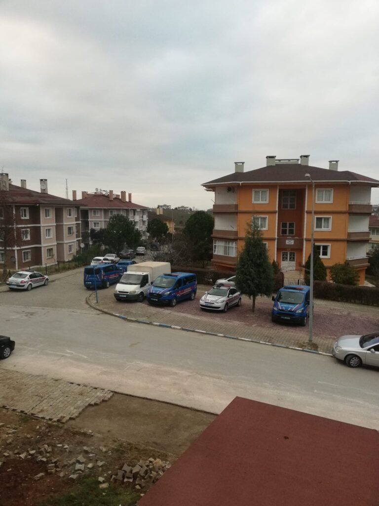 Çınarcık İlçe Jandarma Komutanlığı Geçici Olarak Bu Adres de Hizmet Verecek