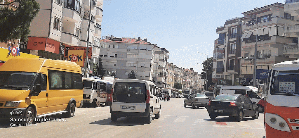 Bu Perşembe Pazarı Çınarcık Ana Giriş Yolundan Aşağıya Kaydırılmadığı Müddetçe Biz Bu Haberi Yapacağız